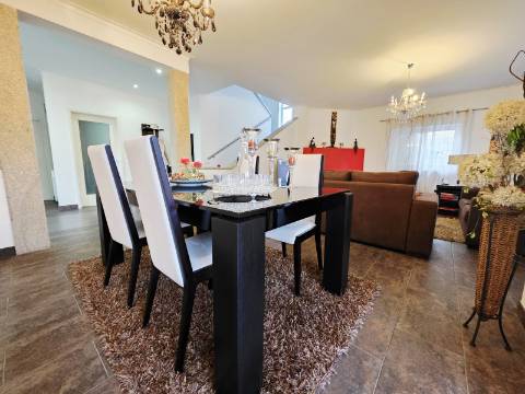 Moradia Independente de 4 Frentes | Junto ao Monverde Wine Experience Hotel | Telões, Amarante