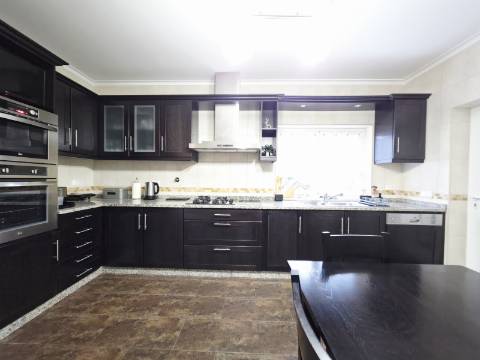 Moradia Independente de 4 Frentes | Junto ao Monverde Wine Experience Hotel | Telões, Amarante