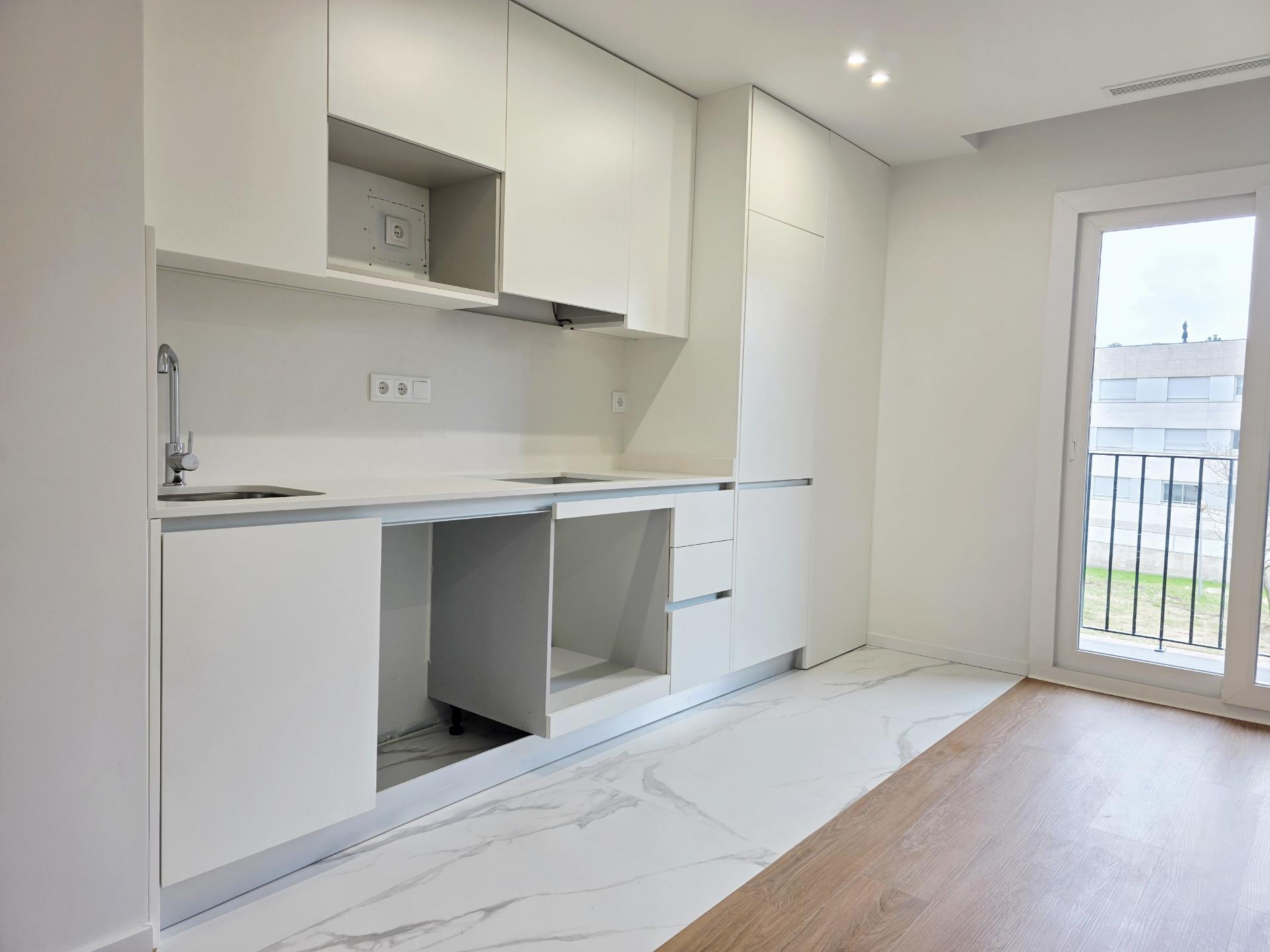 T1 Novo| Gueifães| Varanda| G. Fechada