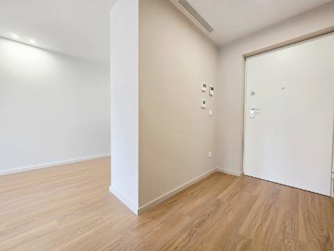 T1 Novo| Gueifães| Varanda| G. Fechada