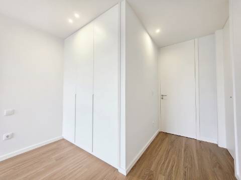 T1 Novo| Gueifães| G. Fechada