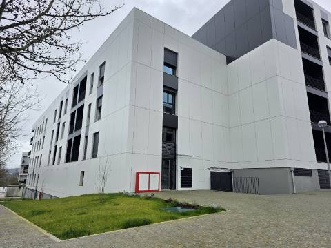 T1 Novo| Gueifães| Varanda| G. Fechada