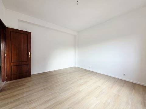 T2 Baguim do Monte| Metro| L.Garagem