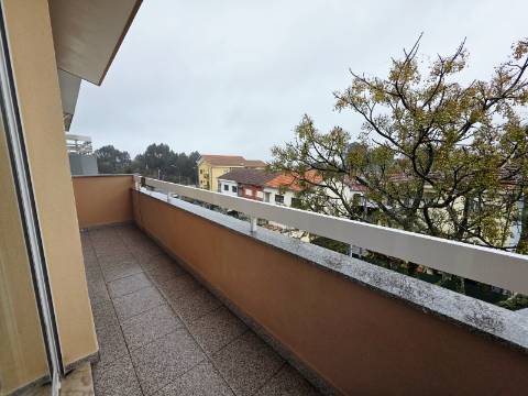 T3 Aguas Santas| 3 Frentes| Garagem Fechada| Totalmente Renovado