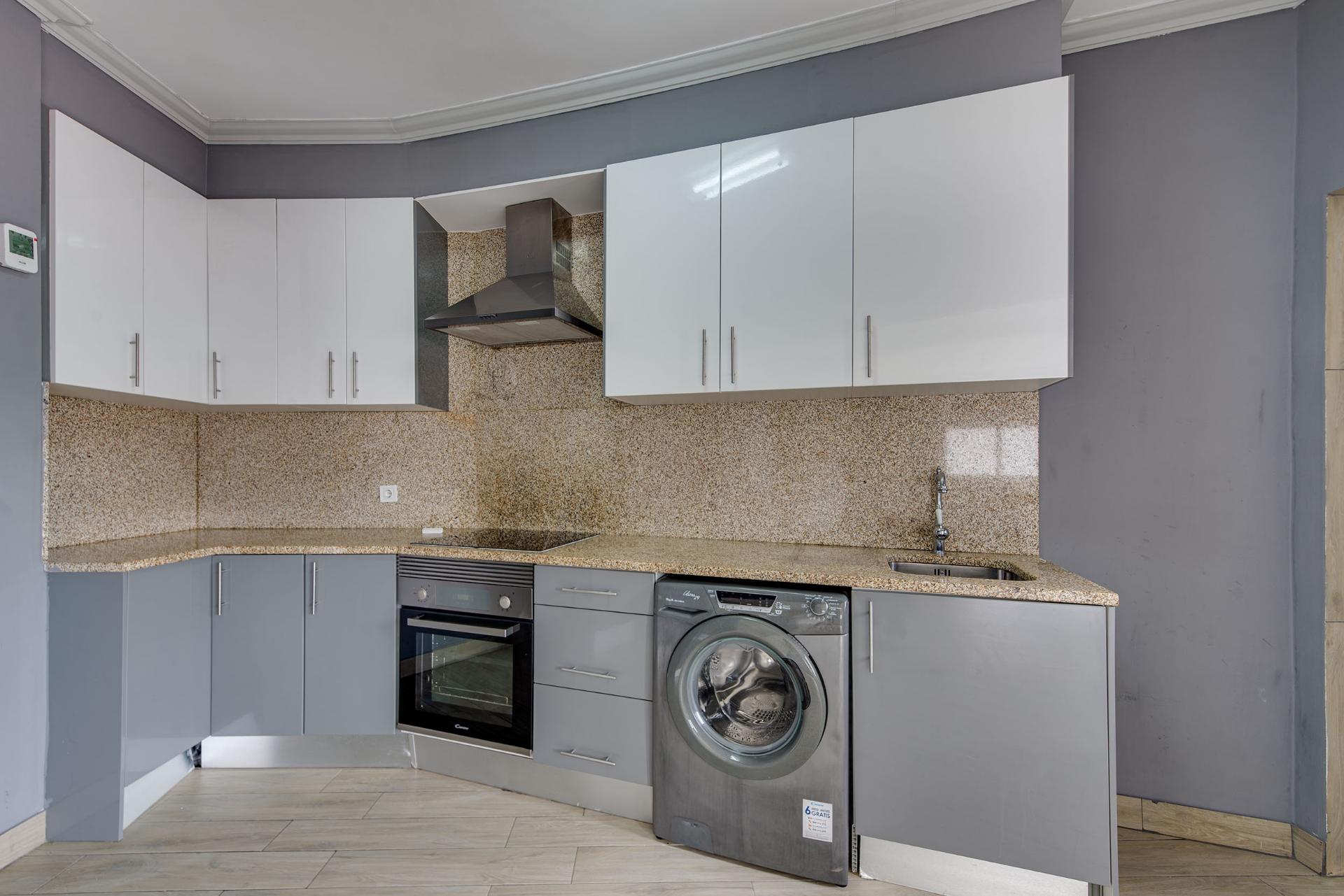 Andar Moradia T3| 3 Frentes| 2 Garagens fechadas