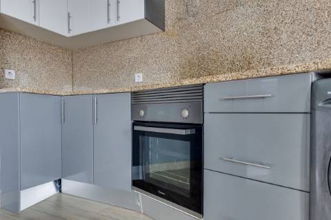 Andar Moradia T3| 3 Frentes| 2 Garagens fechadas