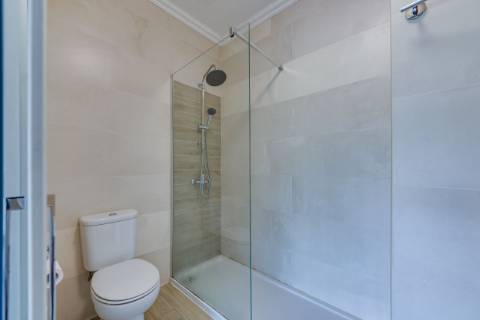 Andar Moradia T3| 3 Frentes| 2 Garagens fechadas