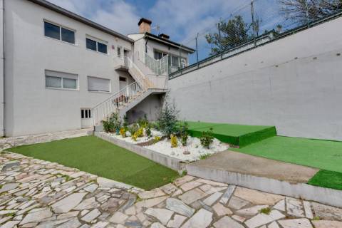 Andar Moradia T3| 3 Frentes| 2 Garagens fechadas