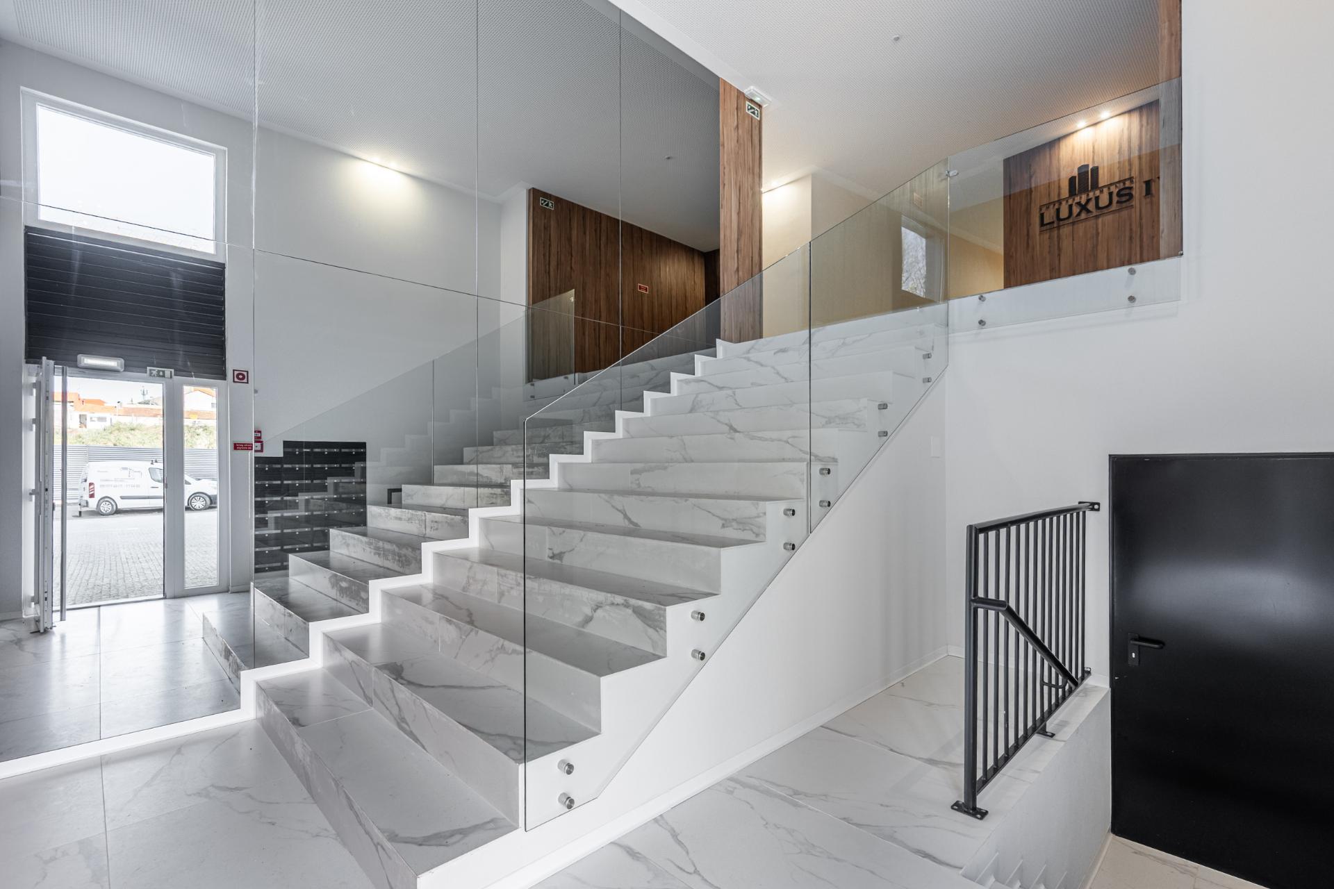 T1 Novo| Gueifães| Varanda| G. Fechada