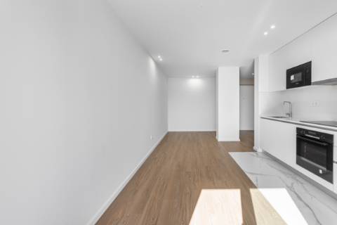 T1 Novo| Gueifães| Varanda| G. Fechada