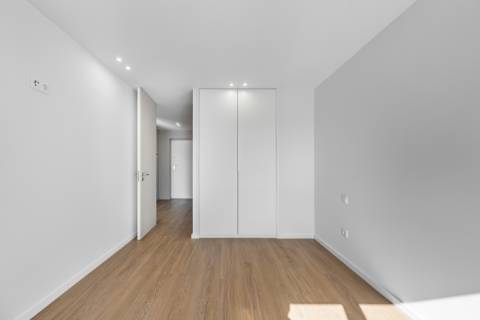 T1 Novo| Gueifães| Varanda| G. Fechada