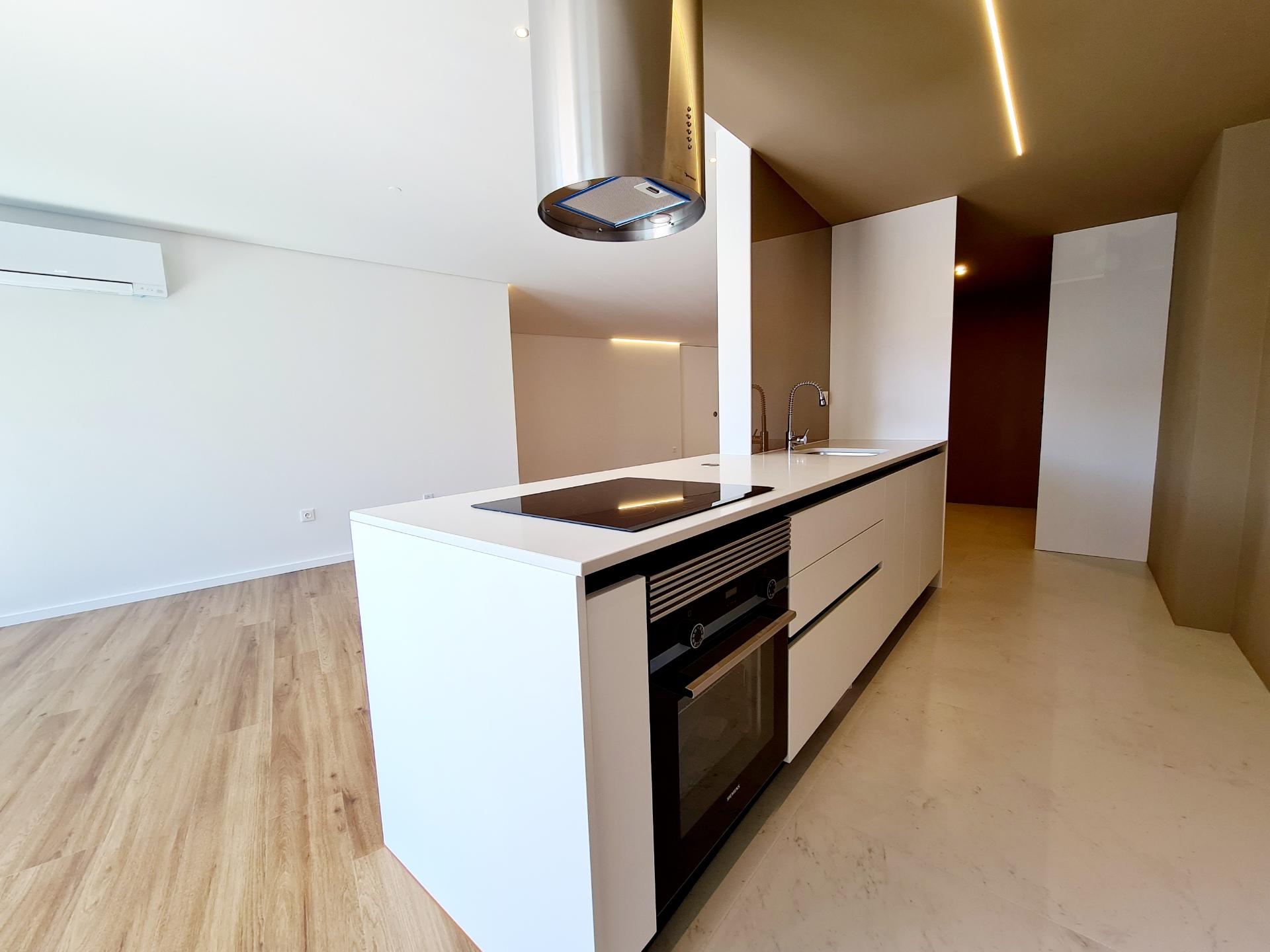 T3 Novos| Sense 67| 2 Suites| G.Fechada