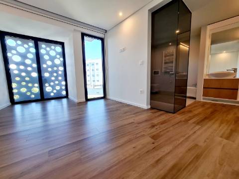 T3 Novos| Sense 67| 2 Suites| G.Fechada