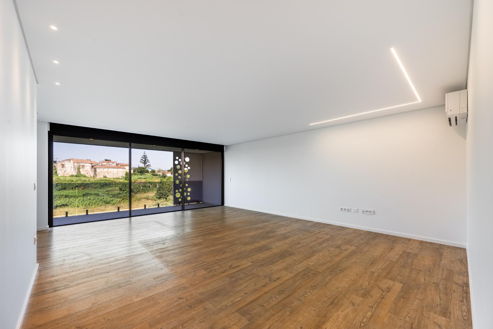 T3 Rio Tinto| Sense| 2 Suites| 2 Frentes| Garagem