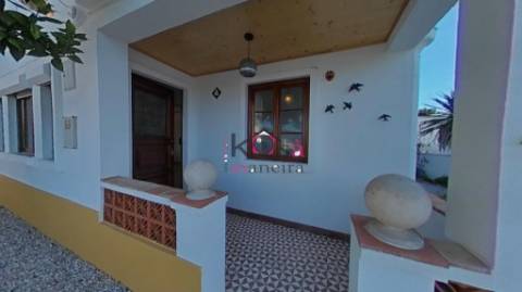 Moradia V2, em Santiago do Cacém. 