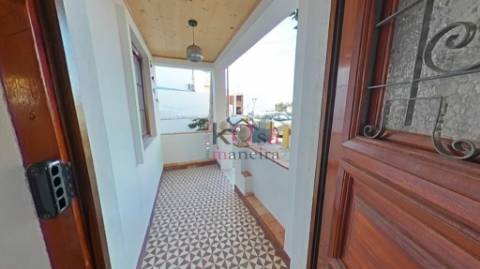 Moradia V2, em Santiago do Cacém. 