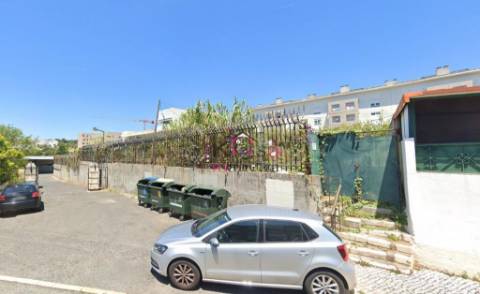 Terreno rústico c/ possibilidade de passar a urbano, c/ área total de 2000m