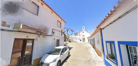 Moradia com uma área total de 403 metros quadrados