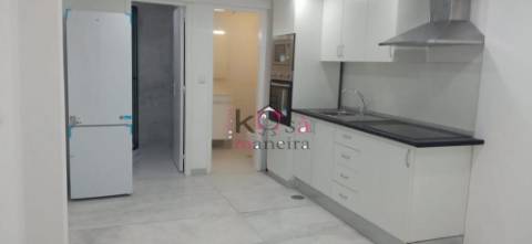 Loja transformada em apartamento, 