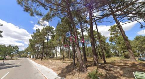 Lote para construção, inserido na Urbanização Pinhal de Negreiros,