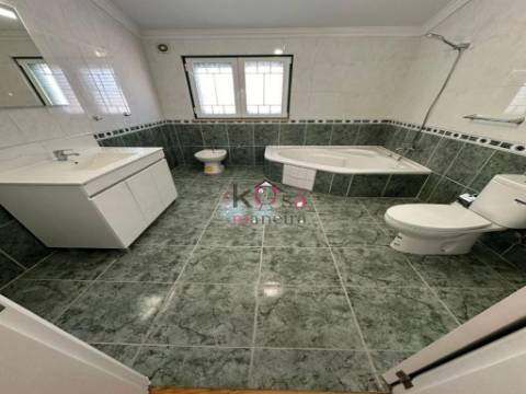 Moradia Isolada V4 Guia Oeste, Pombal 