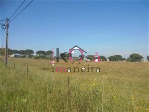 Olhos De Água em Palmela, com capacidade para Loteamento.