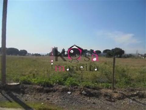 Olhos De Água em Palmela, com capacidade para Loteamento.