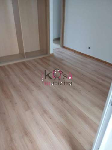 Terreno para construção, com prédio inacabado (com aprox. 84% de obra concluída) 