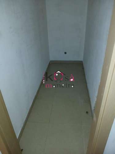 Terreno para construção, com prédio inacabado (com aprox. 84% de obra concluída) 