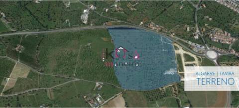 Terreno Urbano para empreendimentos em Tavira, Algarve.
