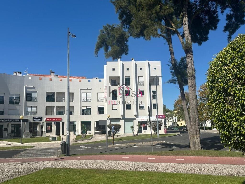 Apartamento T2 para arrendamento em Vila Nova de Santo André