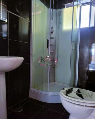 Moradia V5 de 2 Pisos, em Santarem - Golegâ , logradouro com 10 boxes para cavalos