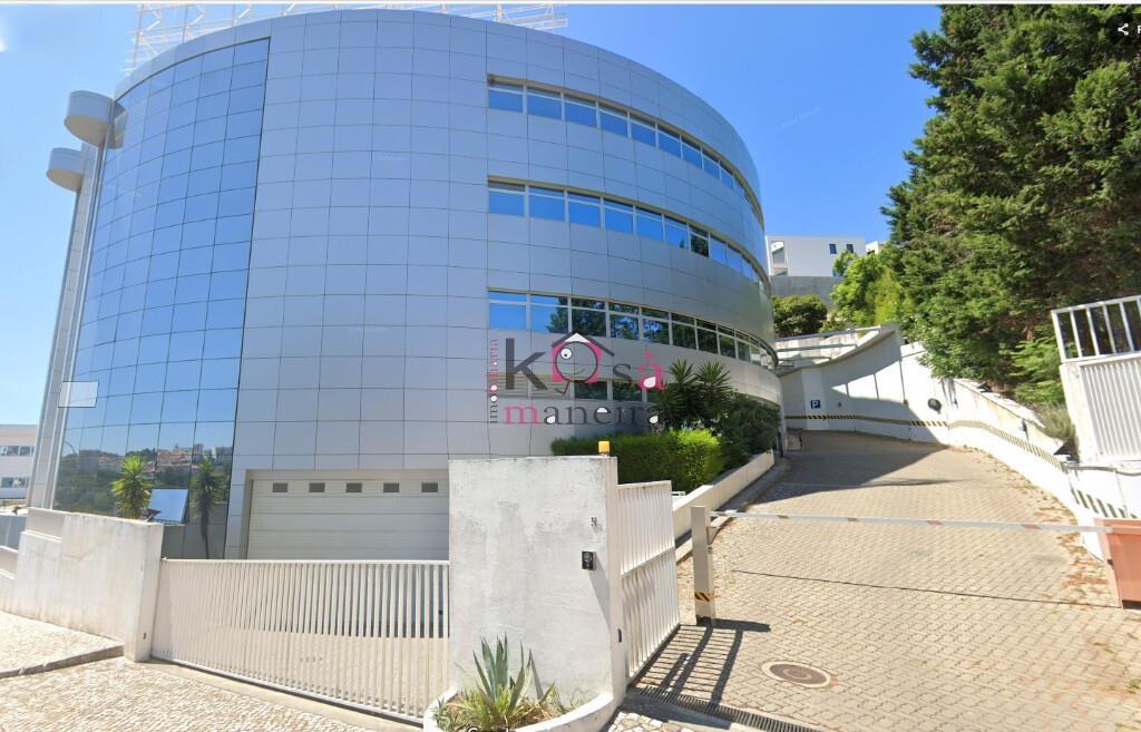 Building - For sale - 