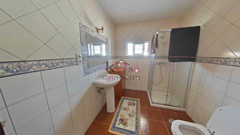 Moradia Isolada T3 com terreno 629m², Vila Nova Santo André.