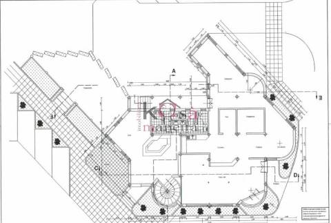 Prédio com restaurante e habitação, à venda em SInes 