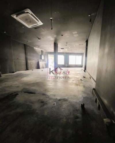 Loja c/ area bruta privativa: 83 m²Imóvel amplo c/ montra, 