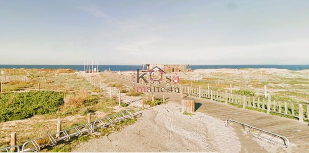 Moradia V2, em Lagoa De Melides com terreno de 1.600m².