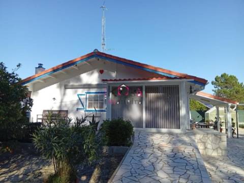 Moradia V2, em Lagoa De Melides com terreno de 1.600m².