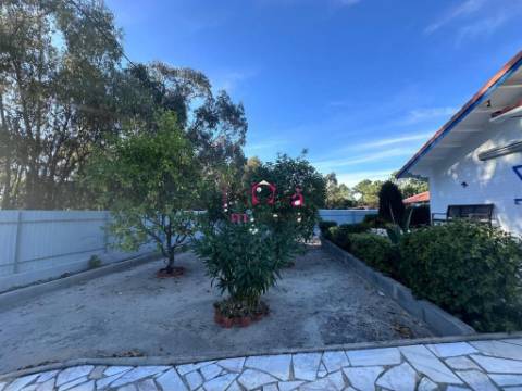 Moradia V2, em Lagoa De Melides com terreno de 1.600m².