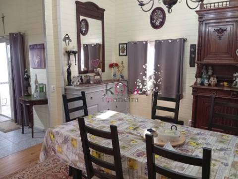 Moradia V2, em Lagoa De Melides com terreno de 1.600m².