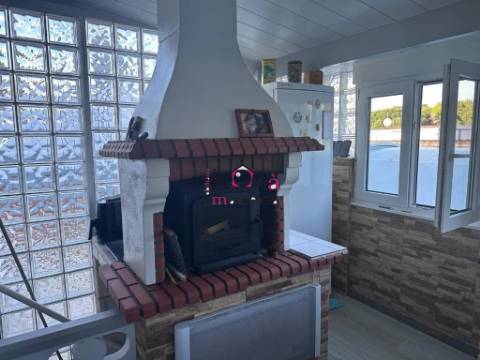 Moradia V2, em Lagoa De Melides com terreno de 1.600m².