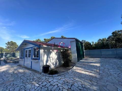 Moradia V2, em Lagoa De Melides com terreno de 1.600m².