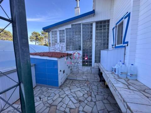 Moradia V2, em Lagoa De Melides com terreno de 1.600m².