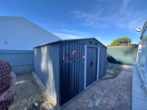 Moradia V2, em Lagoa De Melides com terreno de 1.600m².