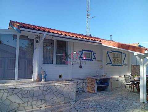 Moradia V2, em Lagoa De Melides com terreno de 1.600m².