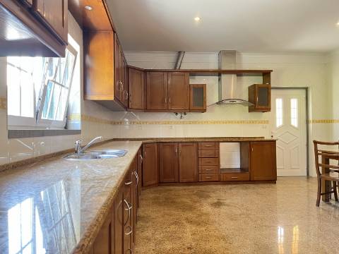 Esplêndida moradia, em Maceira - Montelavar - SINTRA