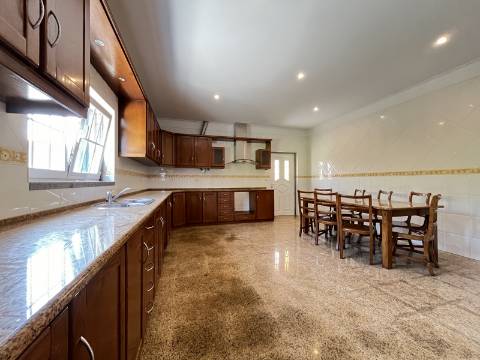 Esplêndida moradia, em Maceira - Montelavar - SINTRA