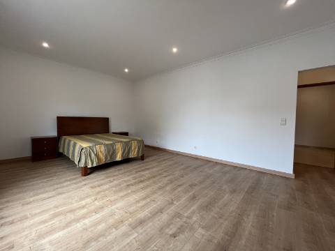 Esplêndida moradia, em Maceira - Montelavar - SINTRA