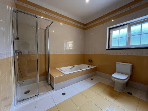 Esplêndida moradia, em Maceira - Montelavar - SINTRA