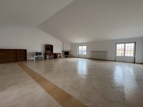 Esplêndida moradia, em Maceira - Montelavar - SINTRA